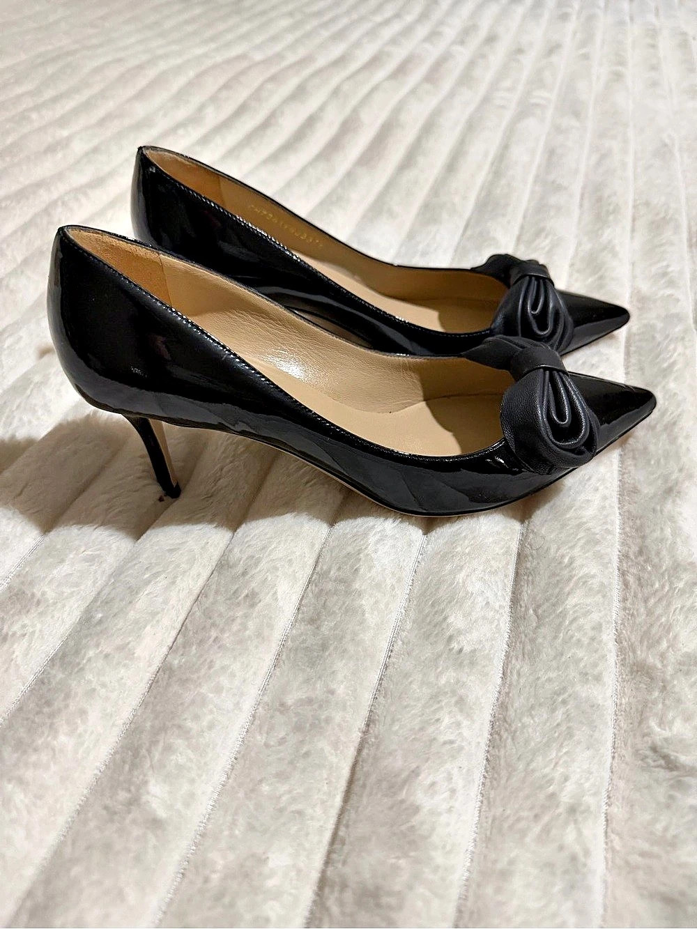 Valentino Bow Pointed-Toe Pumps Black US 7.5 Like New